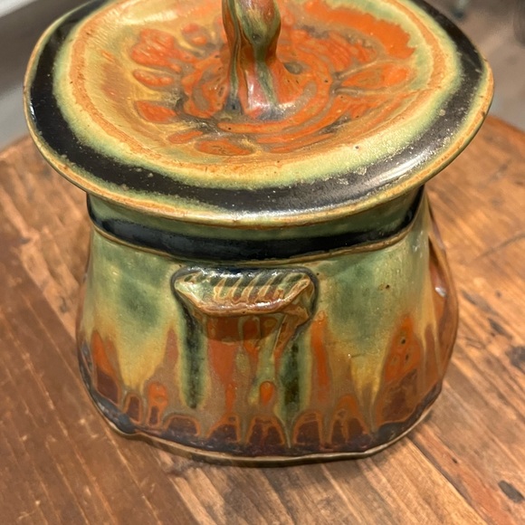 DAVID VOLL GARLIC KEEPER. RUST AND GREEN GLAZE. - Picture 4 of 15
